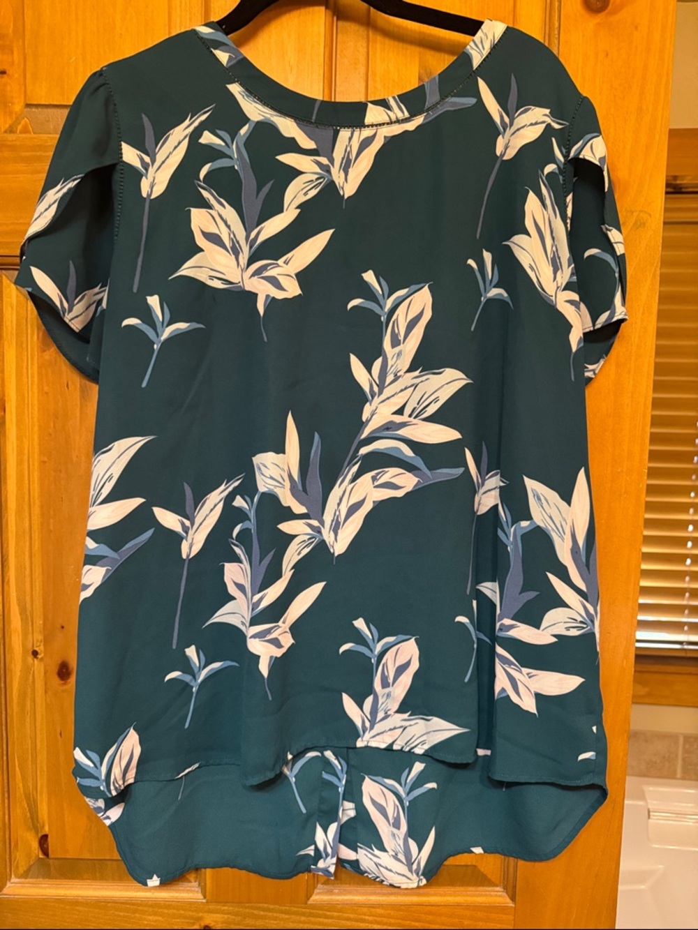 Floral Print Short Sleeve Blouse in Teal